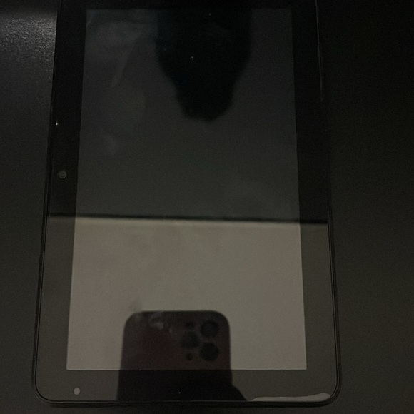Amazon Fire 7 tablet, 7” (12th generation) - Picture 4 of 6